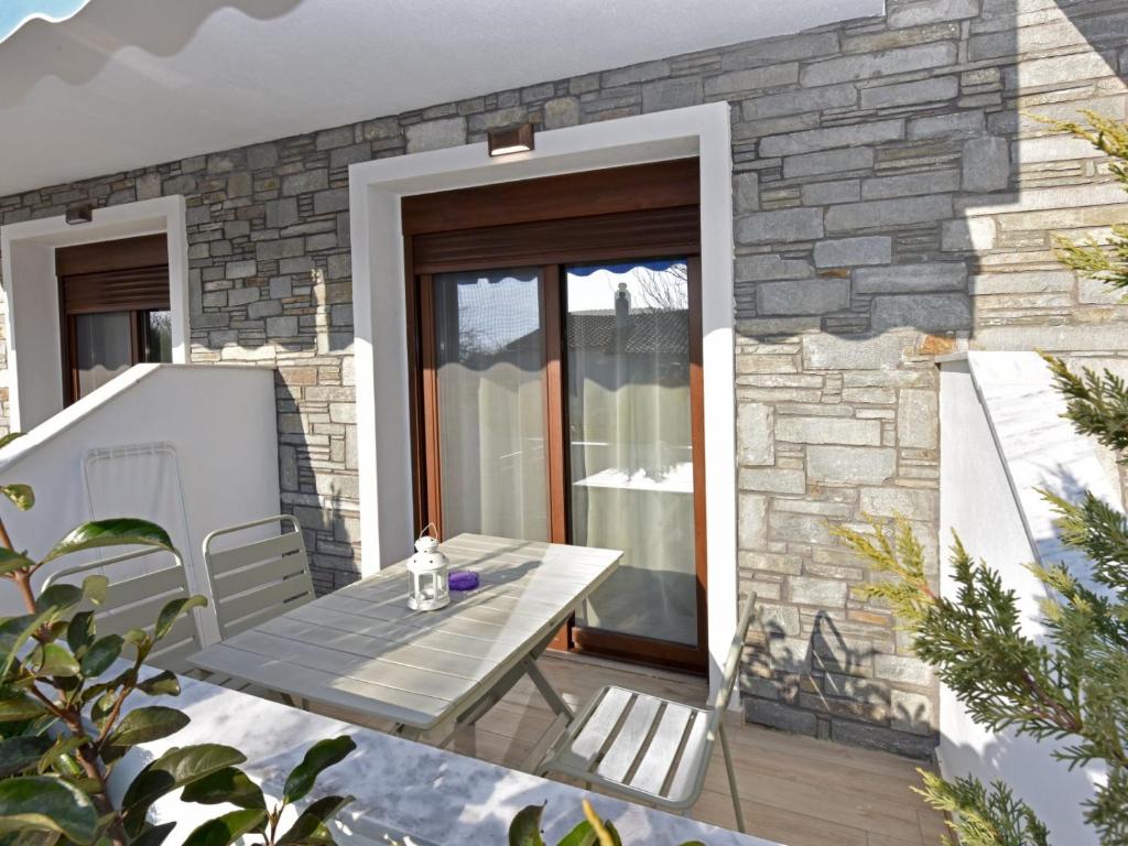 Трехместный (Трехместный номер с террасой), Azur Apartments - Nikiti Halkidiki