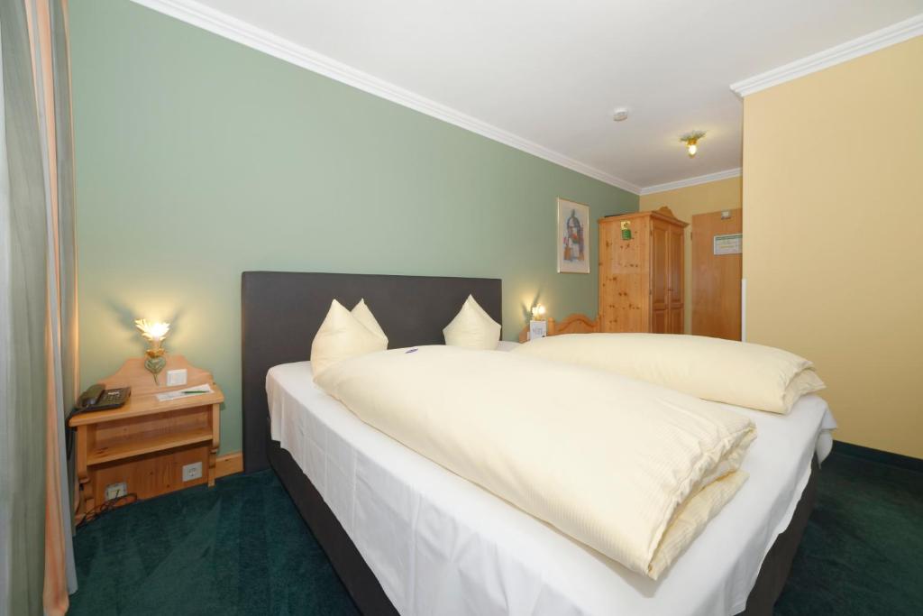 Hotel zum Maximilian photo 1