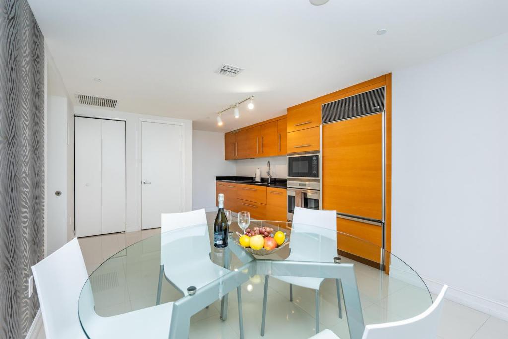 Апартаменты (Апартаменты), W MIAMI BRICKELL Apartments
