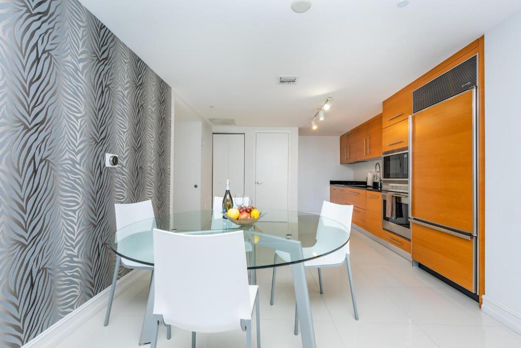Апартаменты (Апартаменты), W MIAMI BRICKELL Apartments