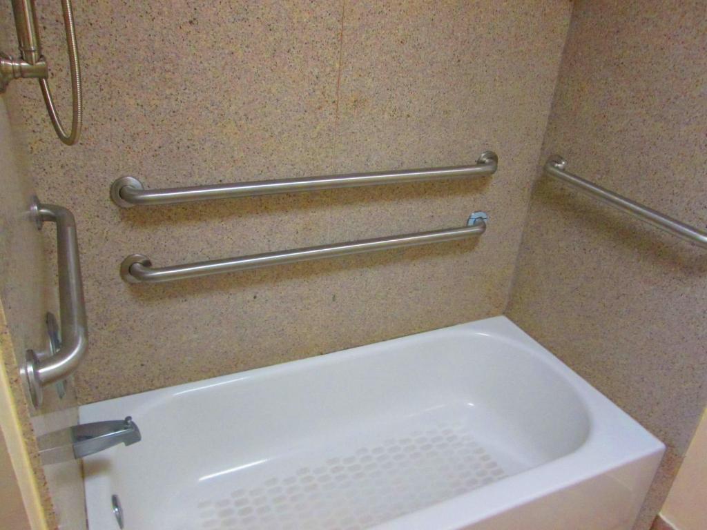 Regency Inn Near Boardwalk & Hurlburt Field photo 3