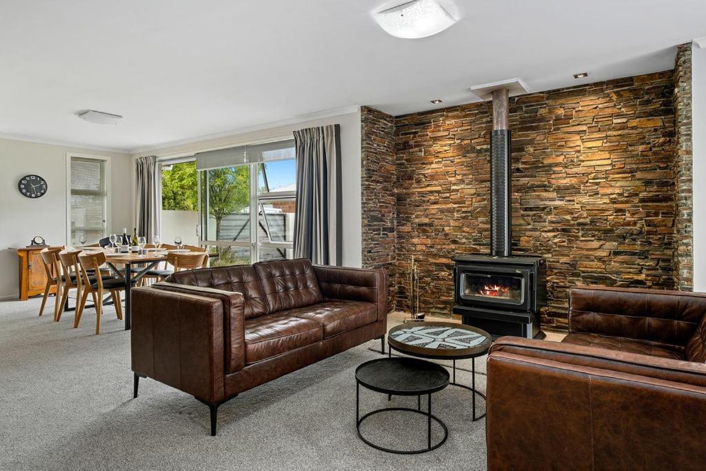 Maison de Maude - Lake Hawea Holiday Home photo 4
