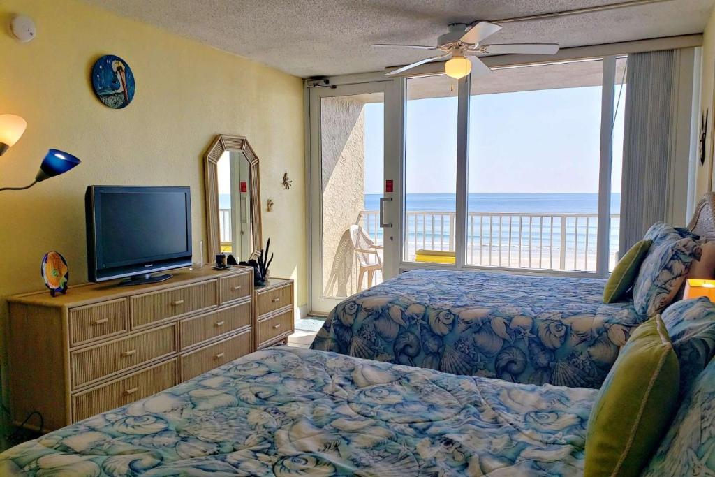 Pirates Cove Condo Unit #227 photo 1