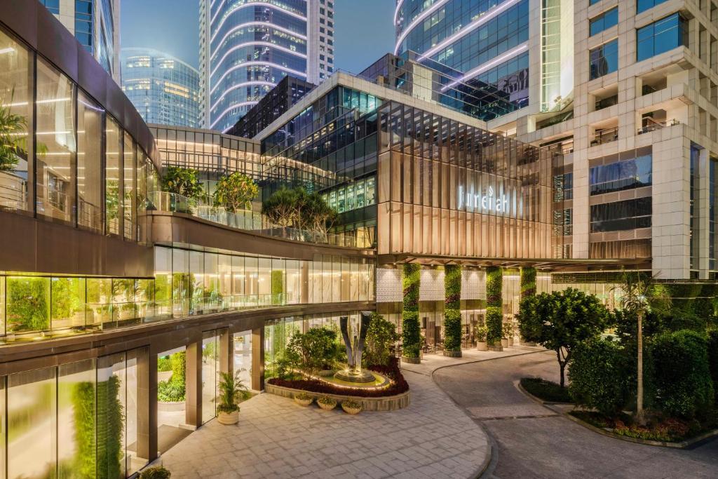 Jumeirah Guangzhou-Complimentary Shuttle Bus to Canton Fair Complex during Canton Fair Period