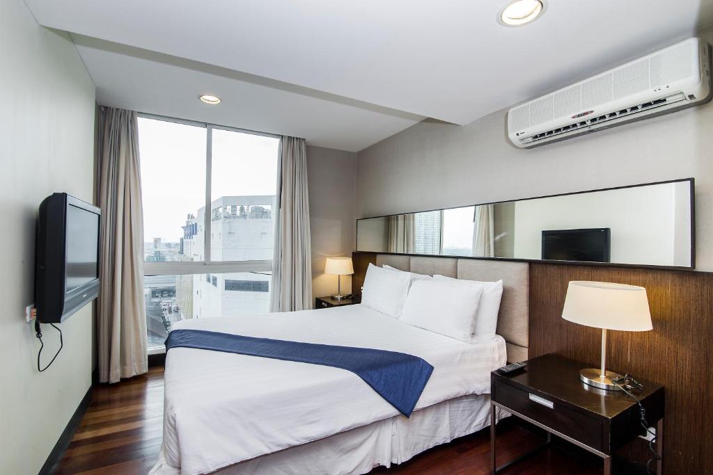 Двухместный (Staycation Offer - Studio), Отель The Narathiwas Sathorn Bangkok