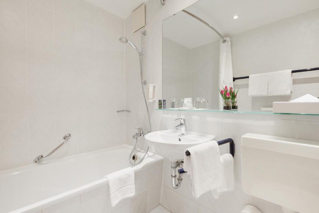 Двухместный (Двухместный номер бизнес-класса с 1 кроватью), Holiday Inn Berlin City-East Landsberger Allee
