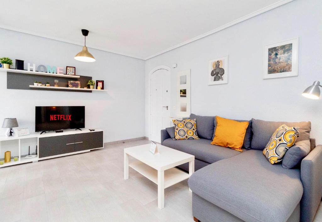 Luxury La Zenia Beach Apartment photo 2