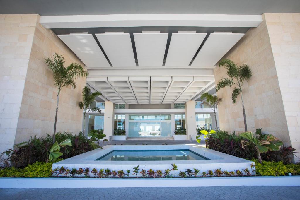 Majestic Elegance Costa Mujeres - All Inclusive photo 1