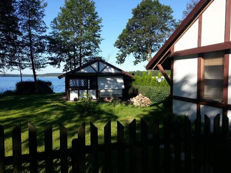PlanB - przyczepa kempingowa we wsi Pluski nad samym brzegiem jeziora Pluszne photo 4