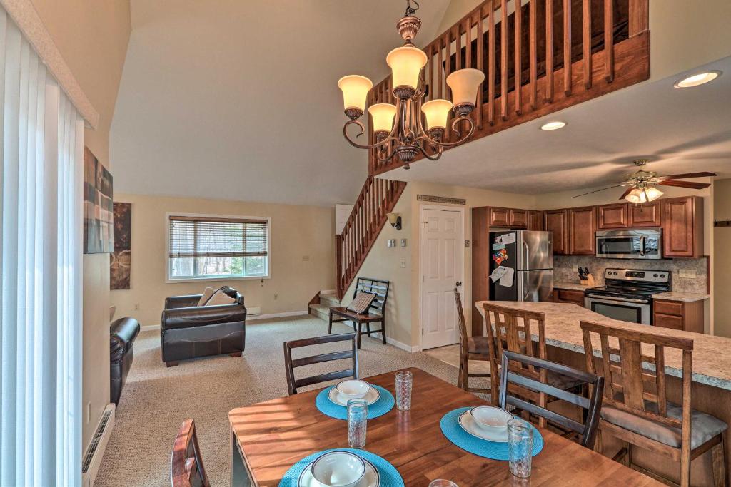 Family Poconos Home with Decks, 6 Mi to Skiing! photo 4