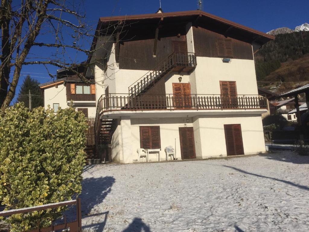 Appartamento Borno Giardino B&B photo 3