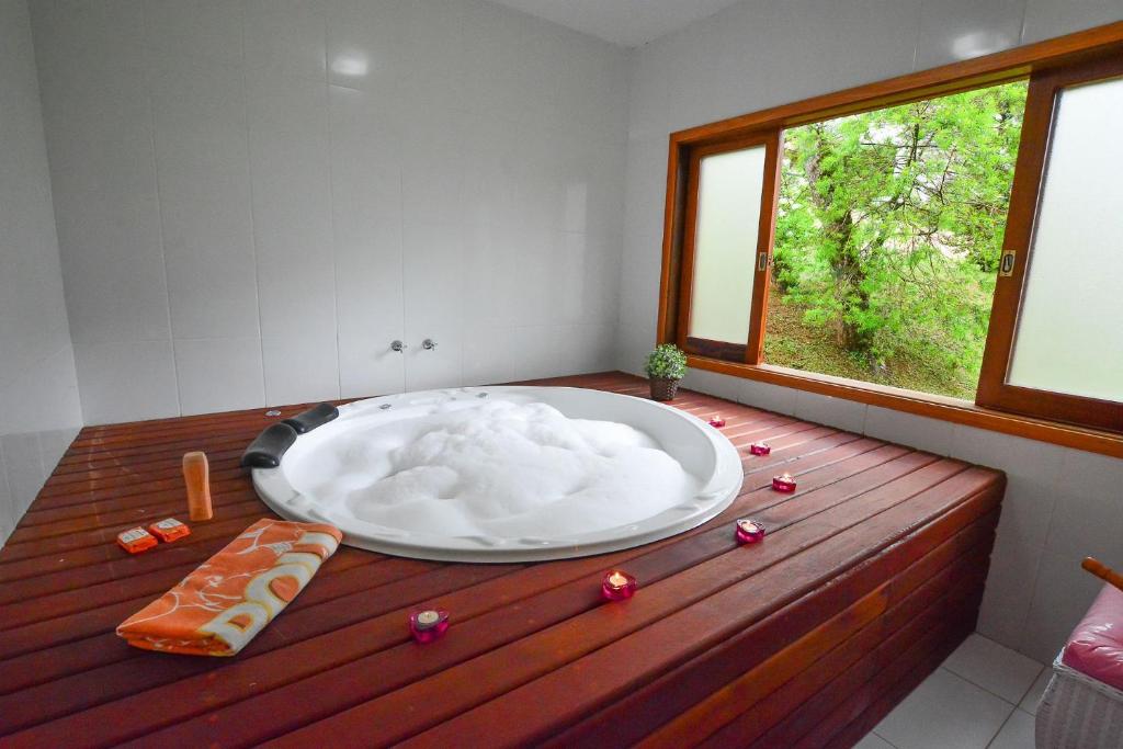 Casa com lareira e área gourmet em Monte Verde photo 3