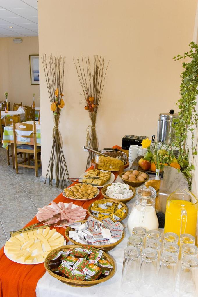 Hotel Plessas Palace photo 3