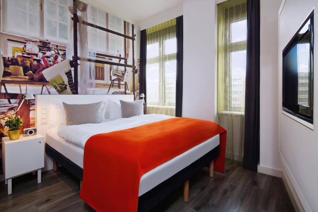 Hotel Indigo Berlin – Ku’damm, an IHG Hotel photo 1