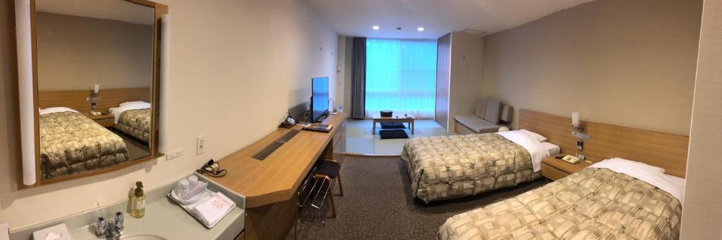 The Gran Resort Elegante Awajishima photo 2