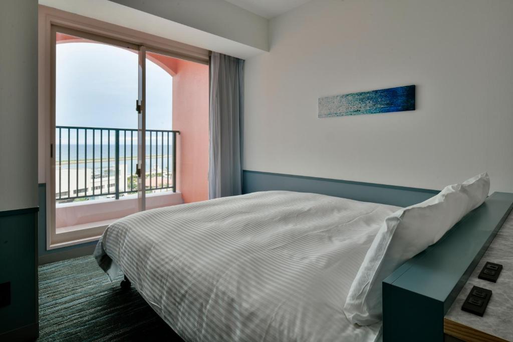 Lequ Okinawa Chatan Spa ＆ Resort photo 1