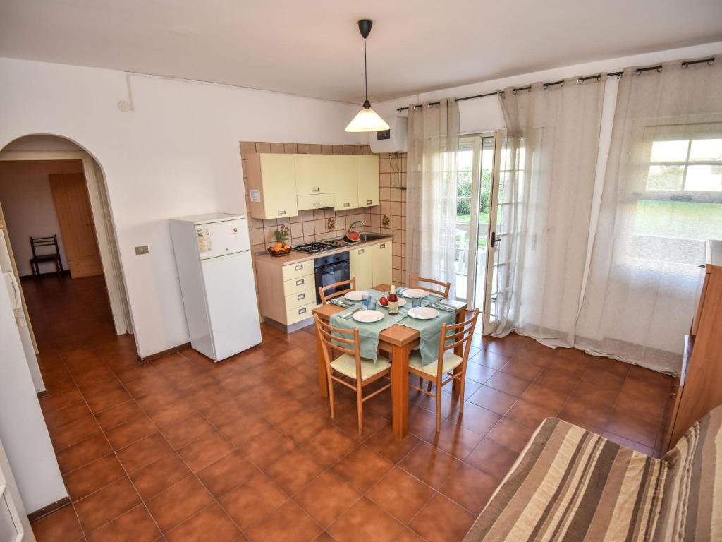 Apartment Green Marine- Palme- Ismare-1 by Interhome photo 4