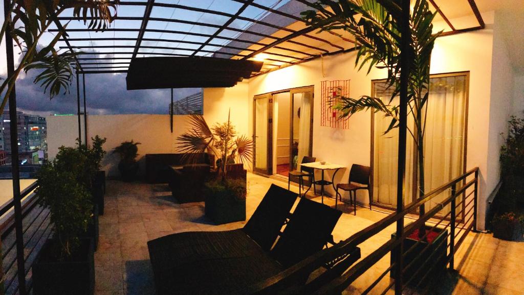 Danang Boutique Hotel - Tap to explore photos