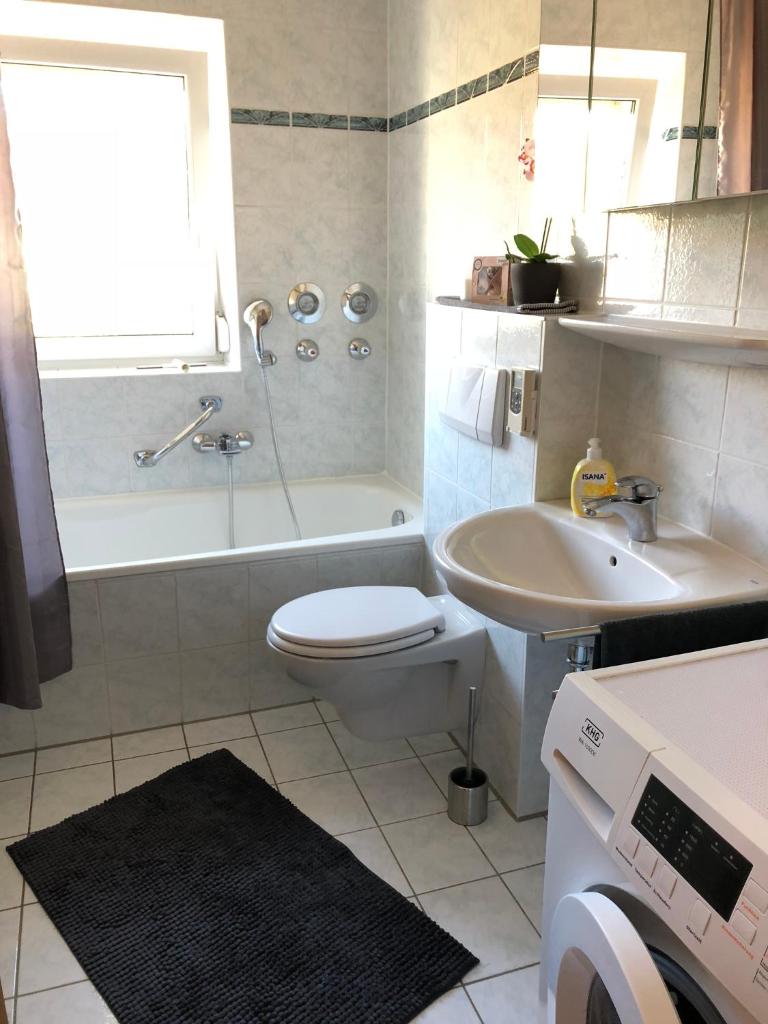 2 Zimmer Wohnung mit Balkon - Nähe Messe photo 3