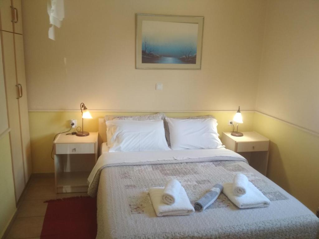 Rent Rooms Alexiou photo 2
