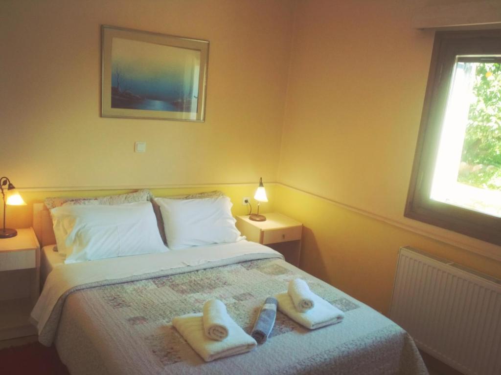 Rent Rooms Alexiou photo 4