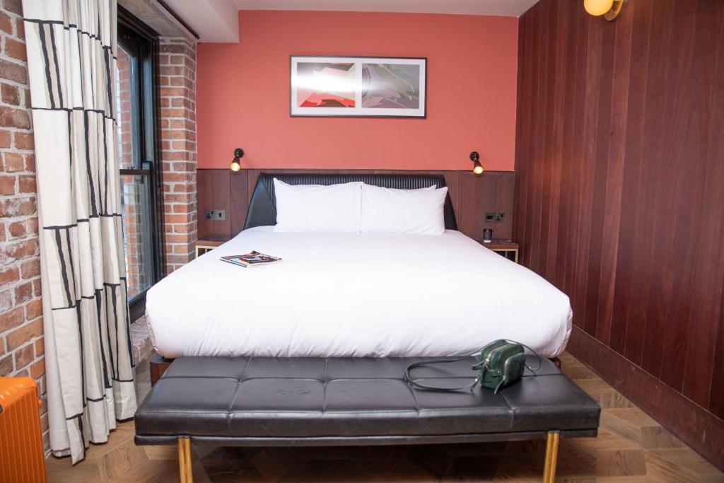 The Dean Dublin Docklands- Formerly The Mayson - Tap to explore photos