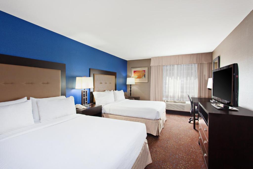Семейный (Номер с 2 кроватями размера «queen-size» – Для некурящих), Holiday Inn Seattle DWTN Lake Union, an IHG Hotel