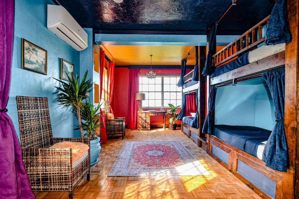 Viking Hill Oceanfront Hostel & Resort photo 2