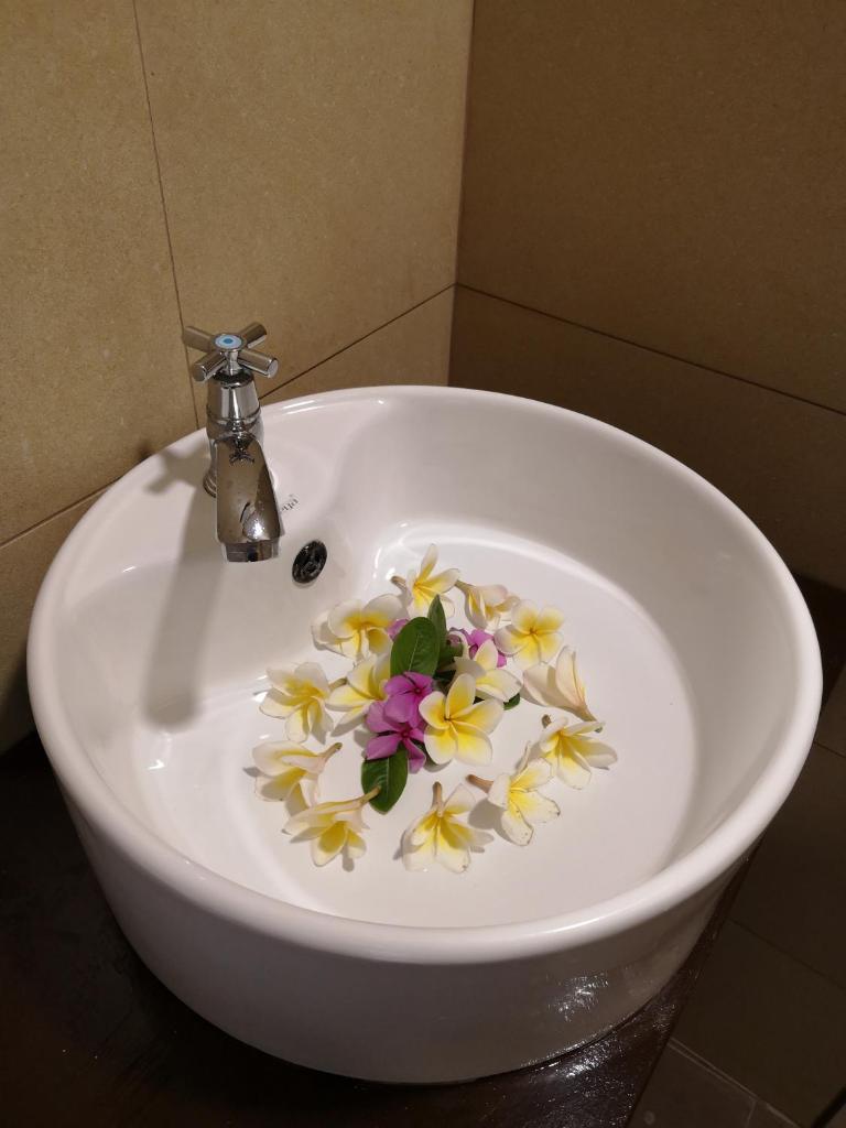 Двухместный (Улучшенный двухместный номер с 1 кроватью), Native House Resort