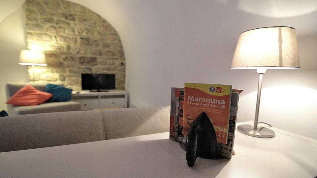 Authentic Cave House in the heart of the Village! photo 3