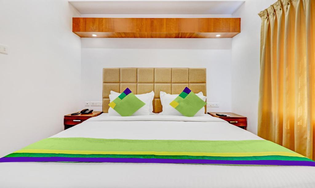 Двухместный ([Sanitized] Standard Double Room), Treebo Trend Highness Inn