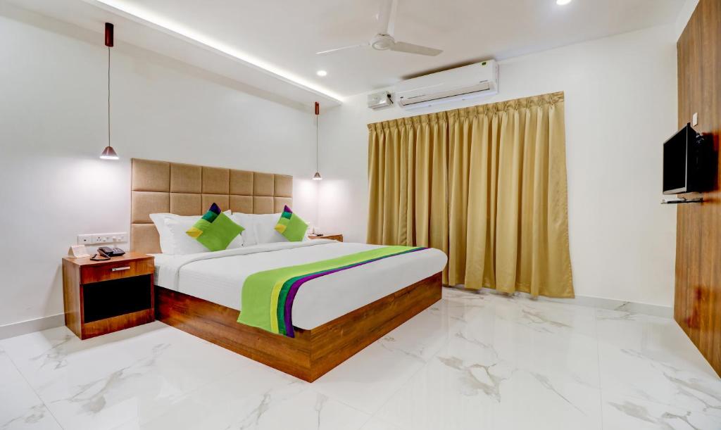 Двухместный ([Sanitized] Deluxe Double Room), Treebo Trend Highness Inn