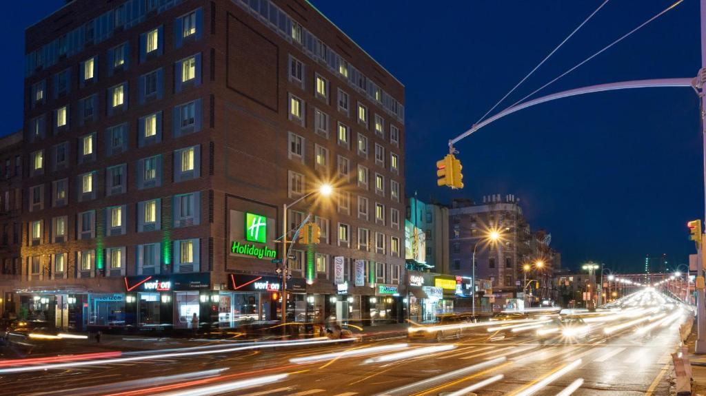 Holiday Inn NYC - Lower East Side, an IHG Hotel image