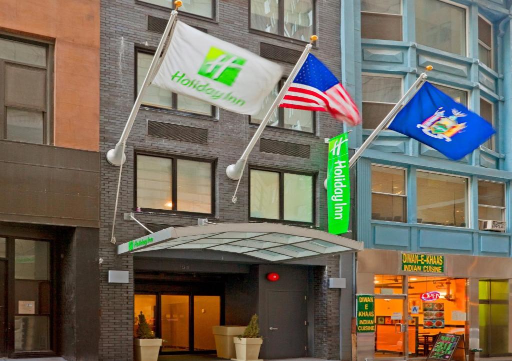 Holiday Inn New York City - Wall Street, an IHG Hotel image
