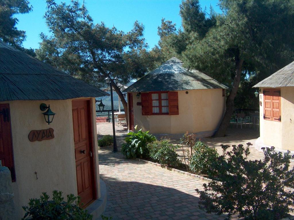 Chrissa Camping Rooms & Bungalows photo 2