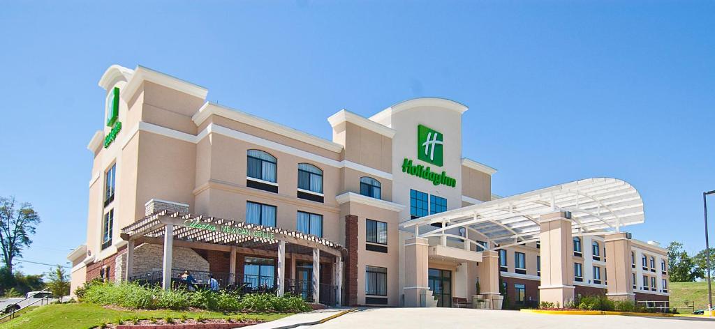 Holiday Inn Vicksburg, an IHG Hotel image