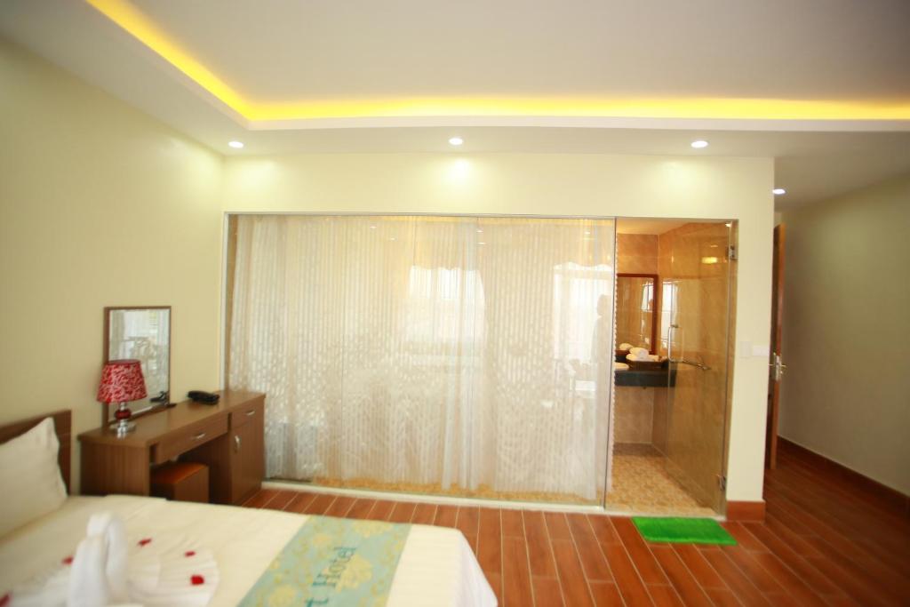 Двухместный (Day Use -  Standard room (from 9.00 - 14.30)), Family Hotel Soc Son
