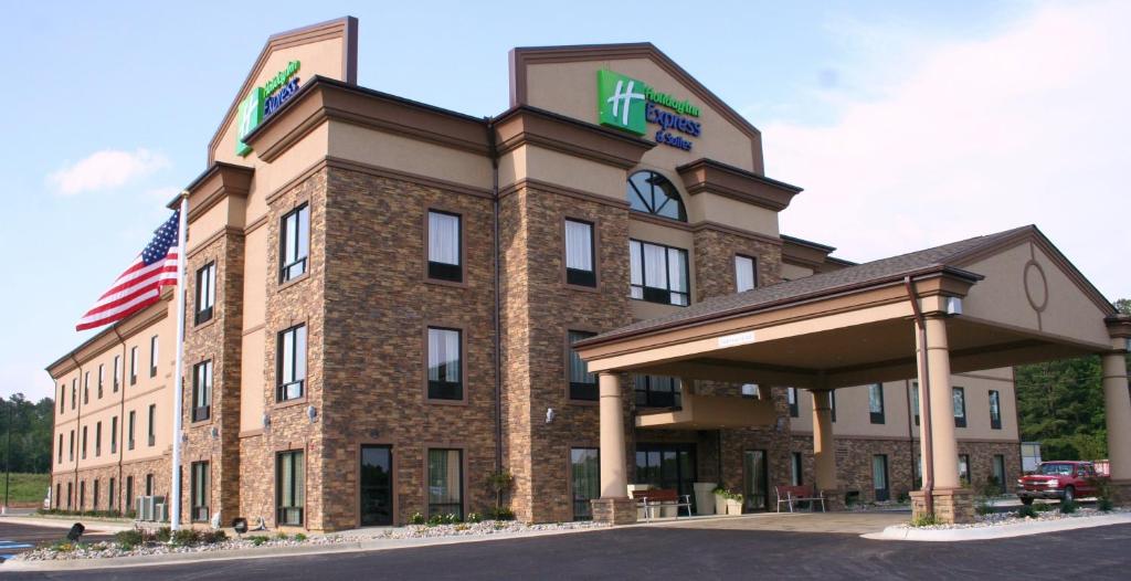 Holiday Inn Express Arkadelphia - Caddo Valley, an IHG Hotel image