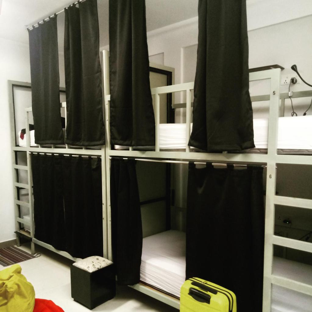 Номер (Кровать в общем 8-местном номере для мужчин и женщин), JJ's Hostel Mirissa