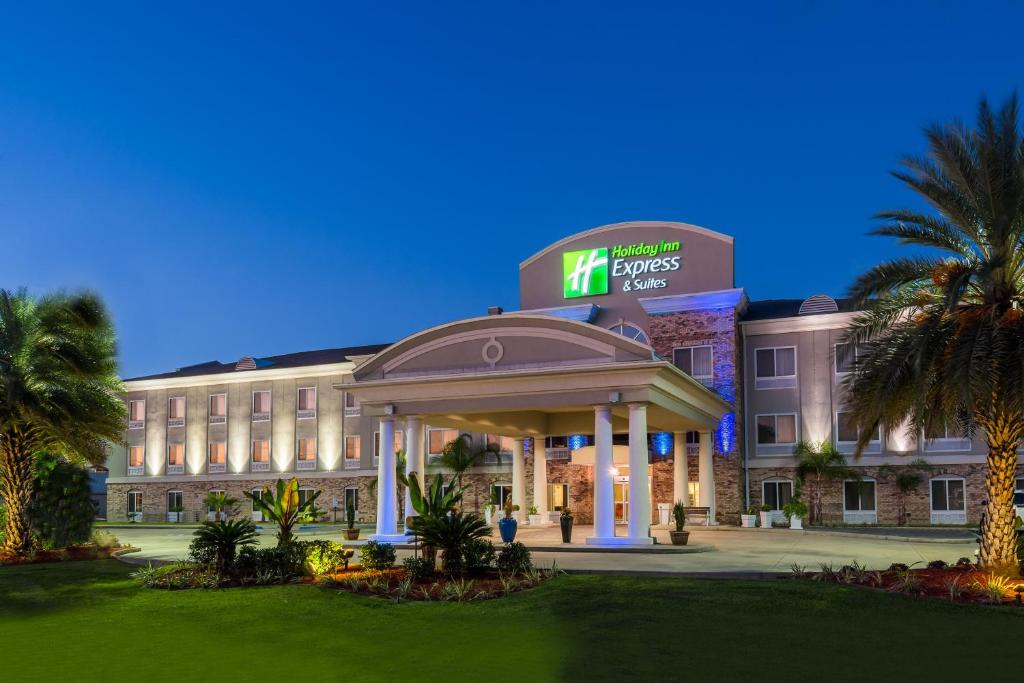 Holiday Inn Express Hotel & Suites New Iberia - Avery Island, an IHG Hotel image