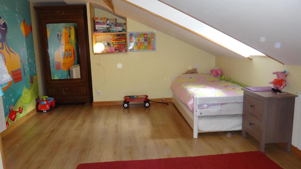 Great house in center of Luz St Sauveur photo 4