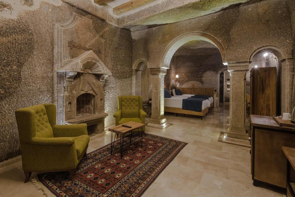 Lunar Cappadocia Hotel - Tap to explore photos