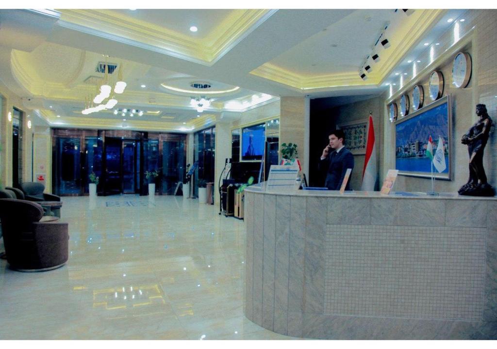 Parliament Palace Hotel photo 2