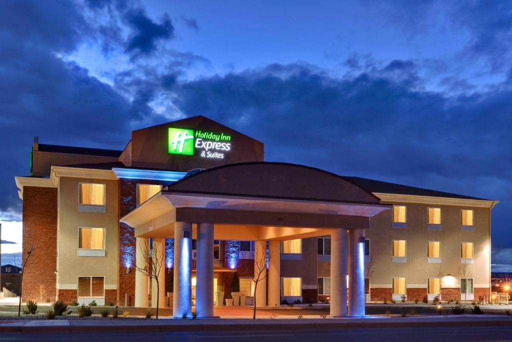 Holiday Inn Express Hotel & Suites Albuquerque Airport, an IHG Hotel image