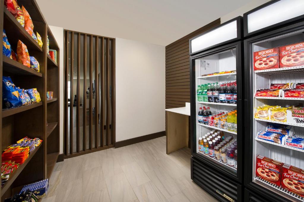Holiday Inn Express & Suites New Braunfels, an IHG Hotel photo 4