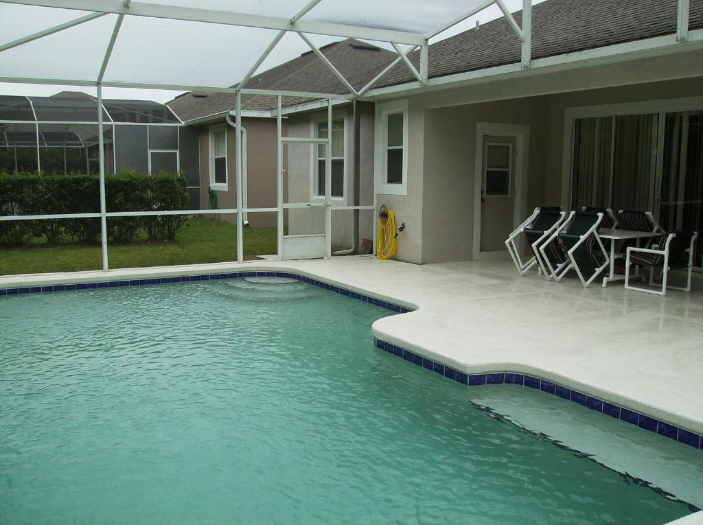 Spend all day in Disney and return to your 5 bedroom house to relax photo 3