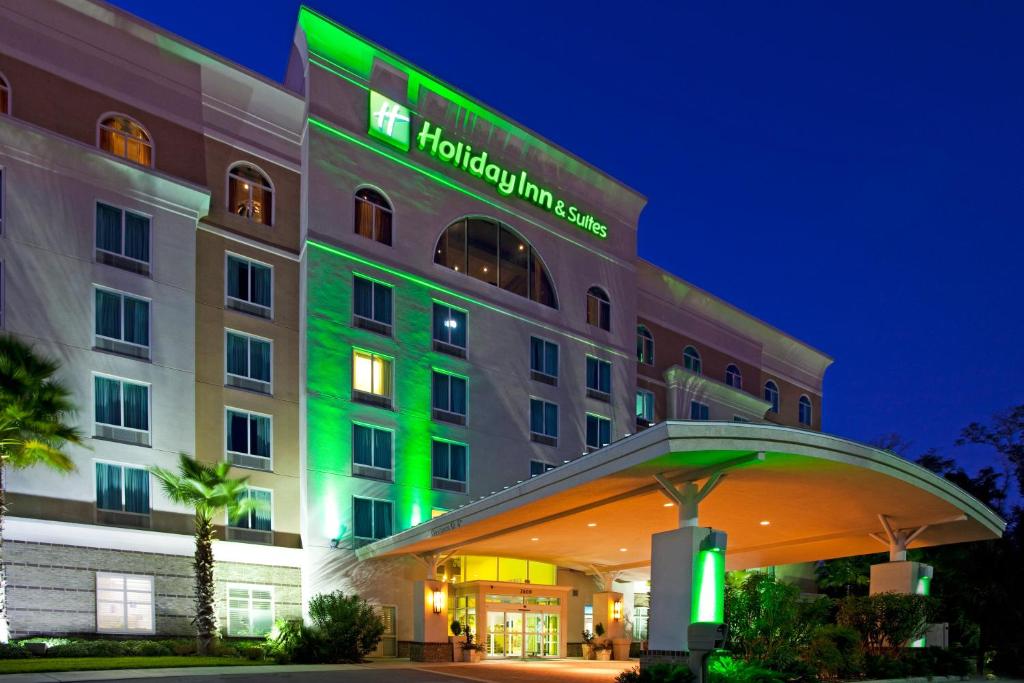 Holiday Inn Hotel and Suites Ocala Conference Center, an IHG Hotel image