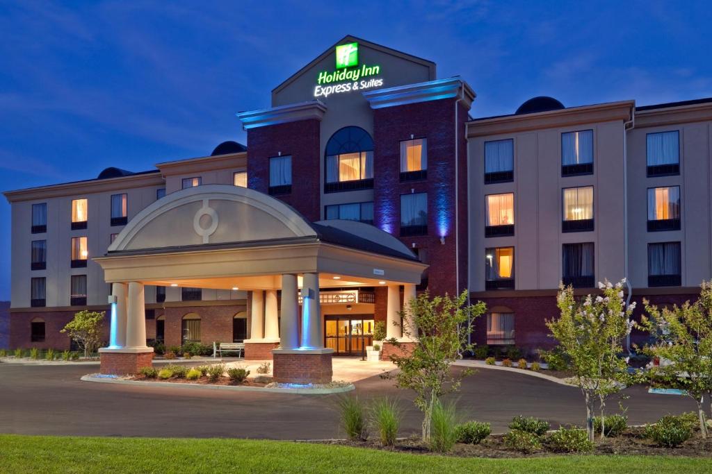 Holiday Inn Express Hotel & Suites Kodak East - Sevierville, an IHG Hotel image