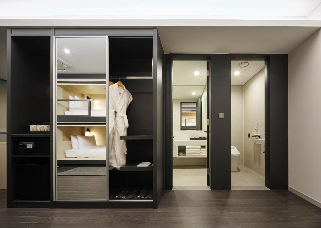 Четырехместный (Четырехместный номер), Nine Tree Hotel Dongdaemun