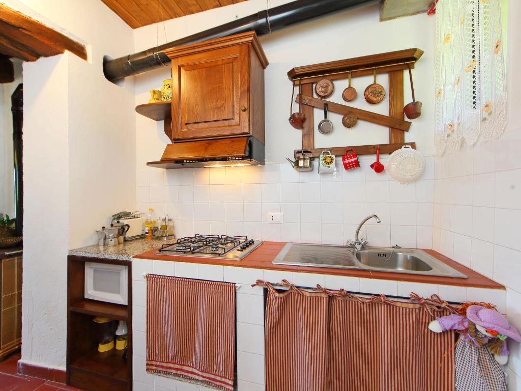 Apartment Azienda Agricola Piano Rosso-4 by Interhome photo 4